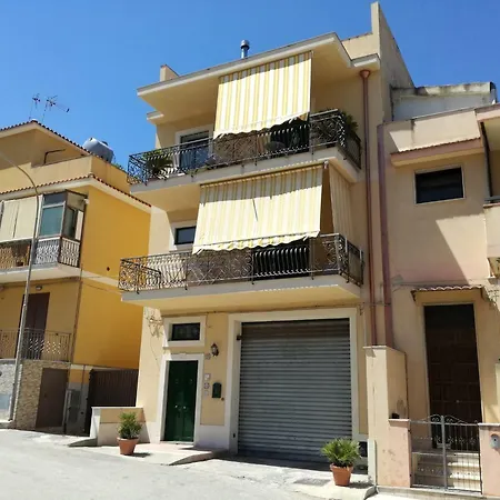 La Dimora Di Helios Apartment Noto Exterior photo